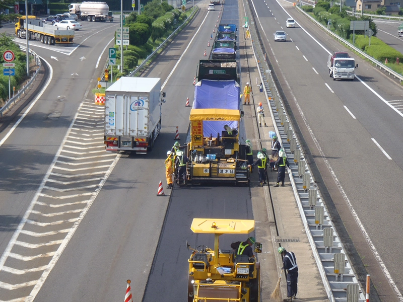 高速道路舗装