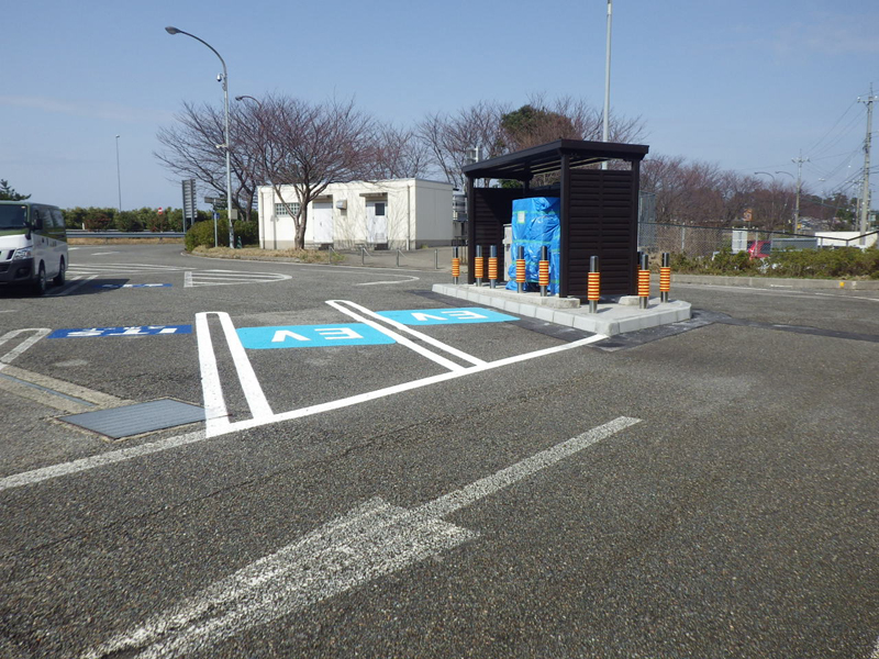 北陸自動車道 賤ヶ岳サービスエリア他２SAEV駐車マス舗装工事